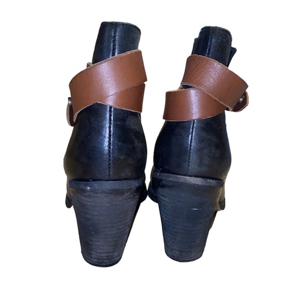 Steve Madden Leather Booties Size 7 - Picture 4 of 6